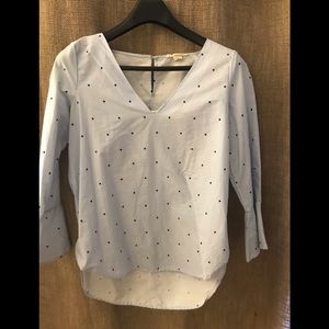 Blusa with little blue stars 💙⭐️